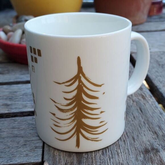 Starbucks 2014 Holiday Gold Tree Pixels Mug - Picture 3 of 5